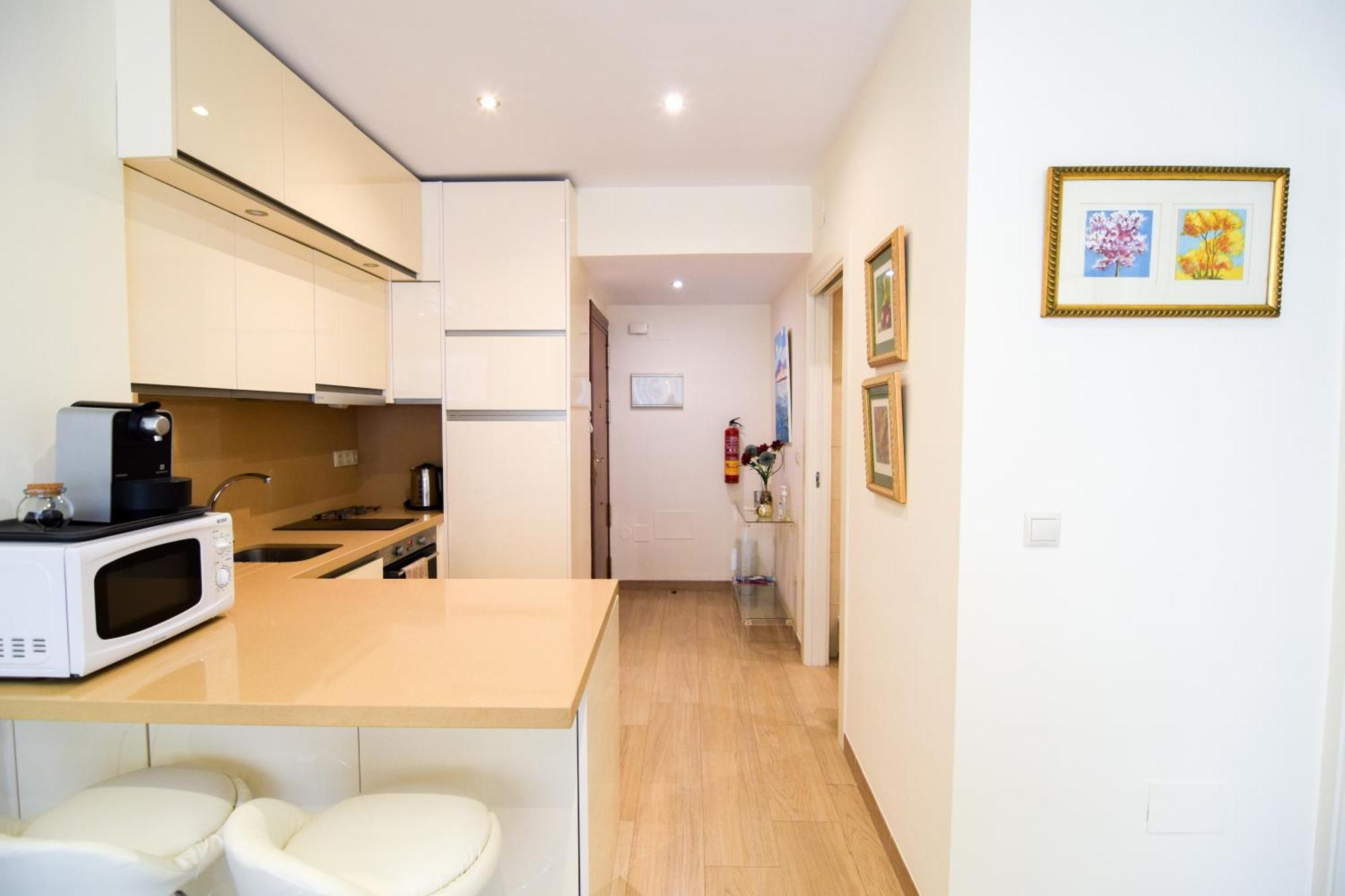 Malagueta Beachside Charm Apartment Malaga Exterior photo